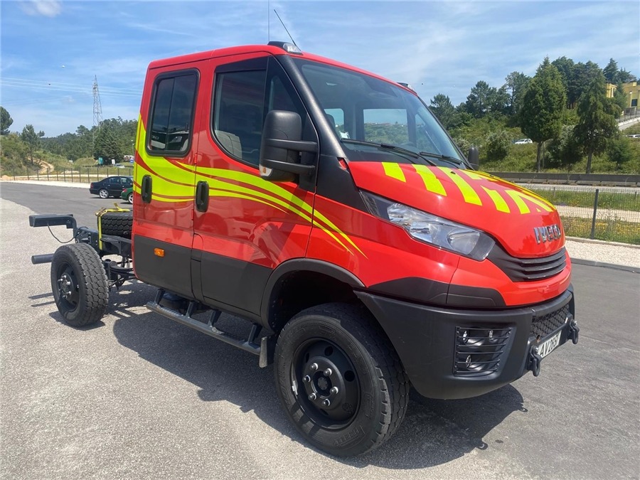Iveco 70-S180 4X4 - الشاسيه شاحنة: صور 2 Iveco 70-S180 4X4 - الشاسيه شاحنة: صور 2
