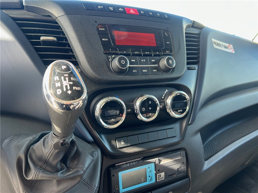 الشاحنات الصغيرة المبردة Iveco daily 35-180: صور 16