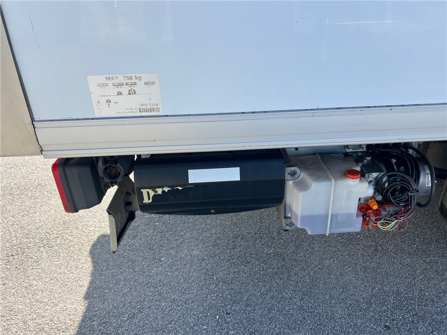 الشاحنات الصغيرة المبردة Iveco daily 35-180: صور 9