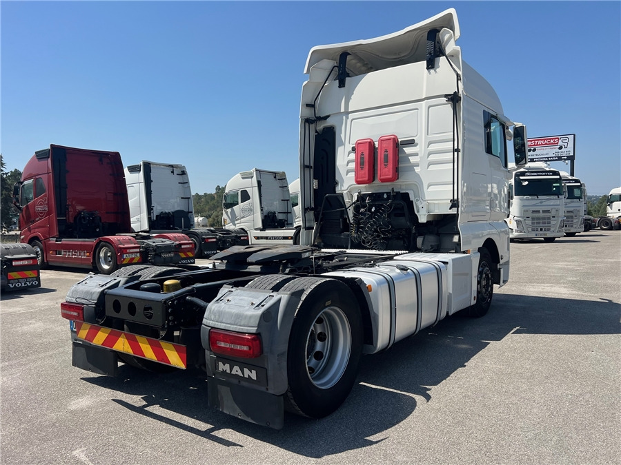 MAN TGX 18.460 - شاحنة جرار: صور 4 MAN TGX 18.460 - شاحنة جرار: صور 4
