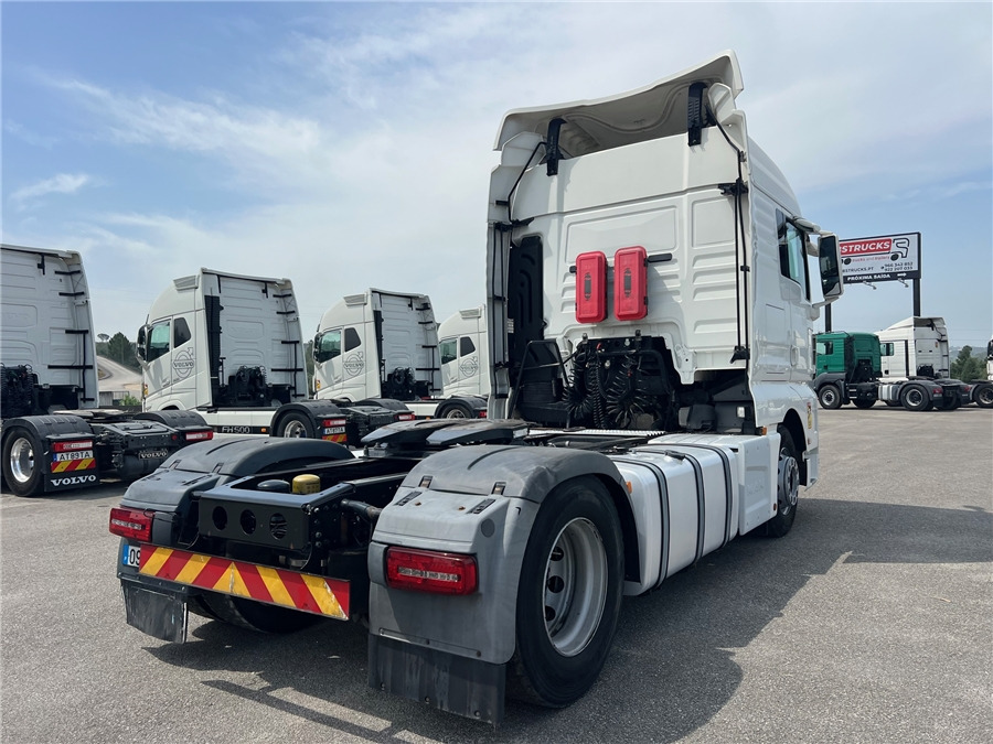 MAN TGX 18.460 - شاحنة جرار: صور 4 MAN TGX 18.460 - شاحنة جرار: صور 4