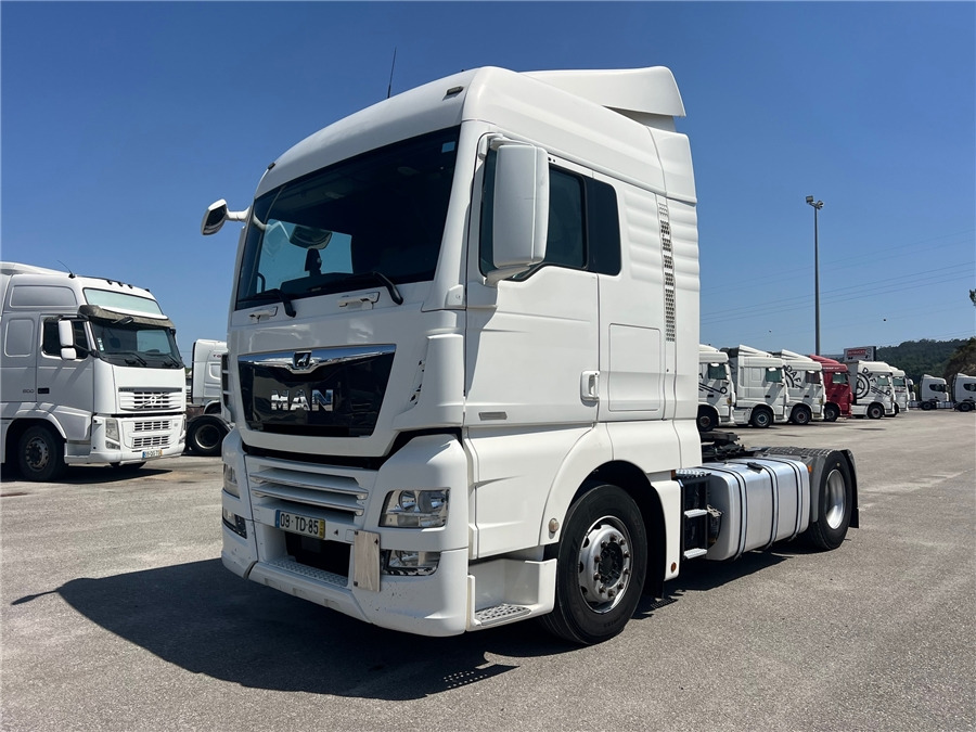 MAN TGX 18.460 - شاحنة جرار: صور 1 MAN TGX 18.460 - شاحنة جرار: صور 1