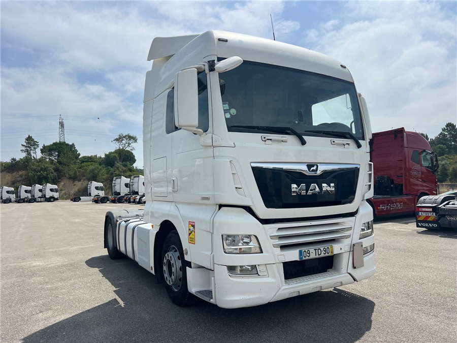 MAN TGX 18.460 - شاحنة جرار: صور 3 MAN TGX 18.460 - شاحنة جرار: صور 3
