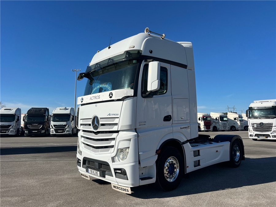 MERCEDES-BENZ 1863 AMG / RETARDER - شاحنة جرار: صور 3 MERCEDES-BENZ 1863 AMG / RETARDER - شاحنة جرار: صور 3