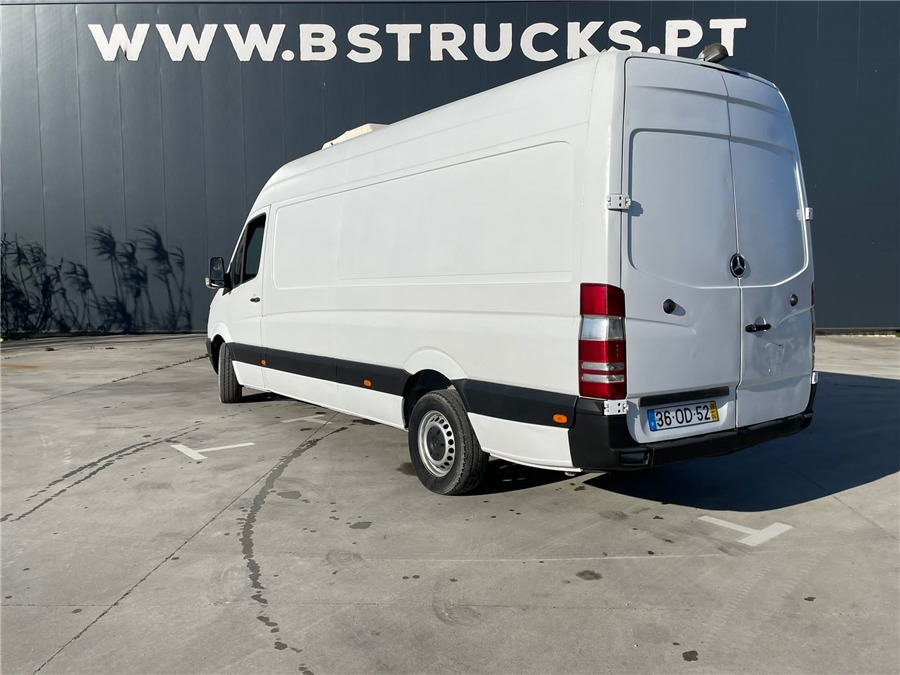 MERCEDES-BENZ 315 - الشاحنات الصغيرة المبردة: صور 3 MERCEDES-BENZ 315 - الشاحنات الصغيرة المبردة: صور 3