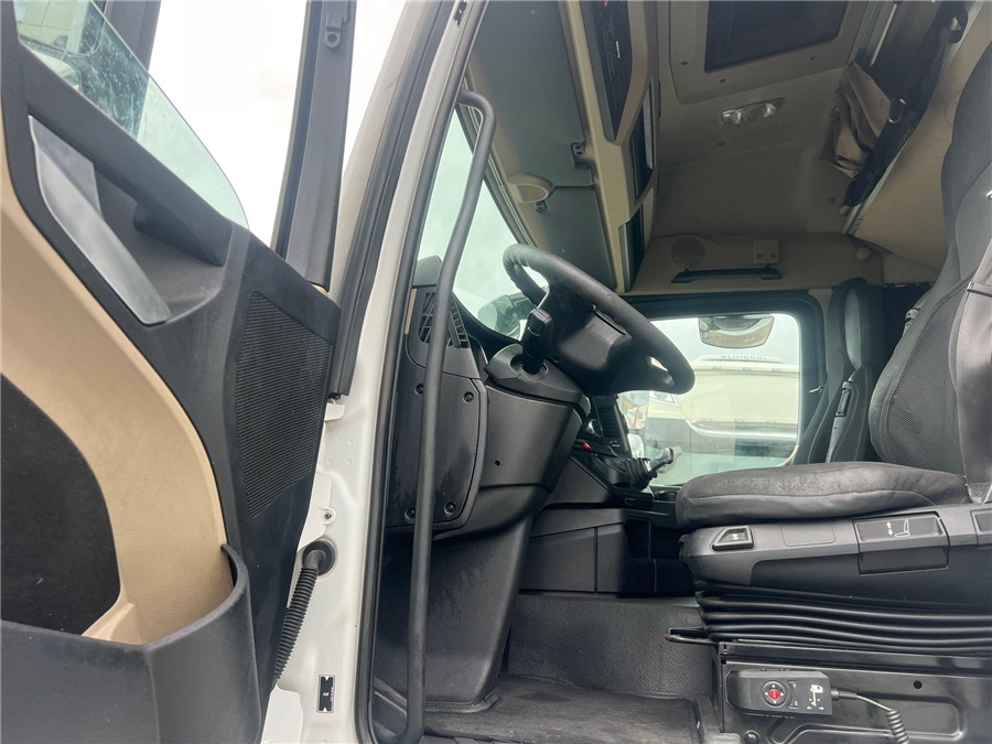 MERCEDES-BENZ ACTROS 1845 LS - شاحنة جرار: صور 5 MERCEDES-BENZ ACTROS 1845 LS - شاحنة جرار: صور 5