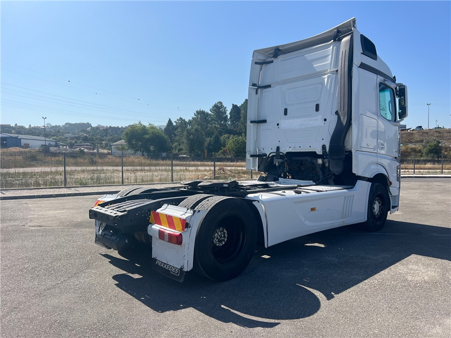 MERCEDES-BENZ ACTROS 1845 LS - شاحنة جرار: صور 4 MERCEDES-BENZ ACTROS 1845 LS - شاحنة جرار: صور 4