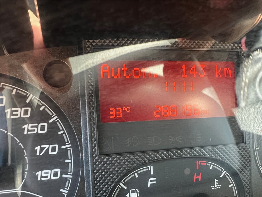 الشاحنات الصغيرة صندوق مغلق PEUGEOT BOXER: صور 15