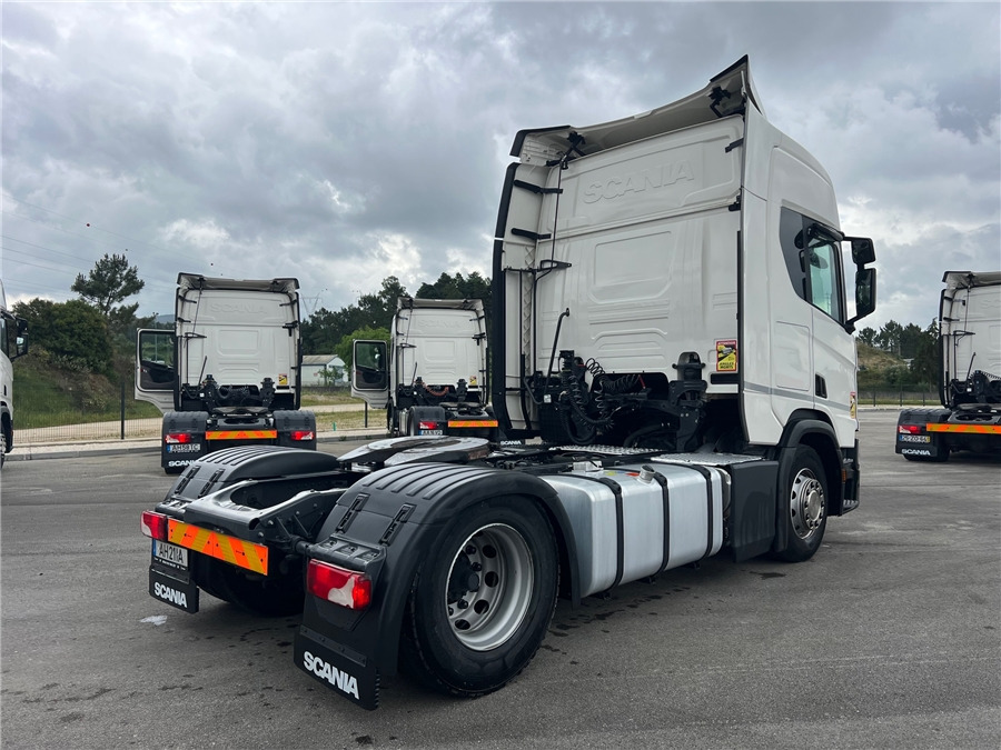 Scania R450 - شاحنة جرار: صور 4 Scania R450 - شاحنة جرار: صور 4