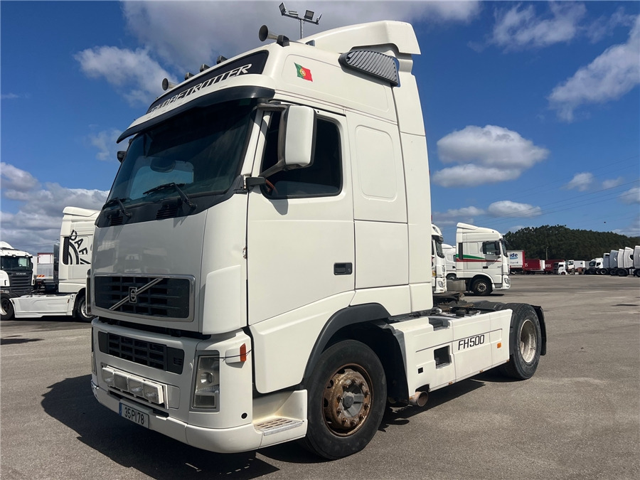 Volvo FH12-37 - شاحنة جرار: صور 1 Volvo FH12-37 - شاحنة جرار: صور 1