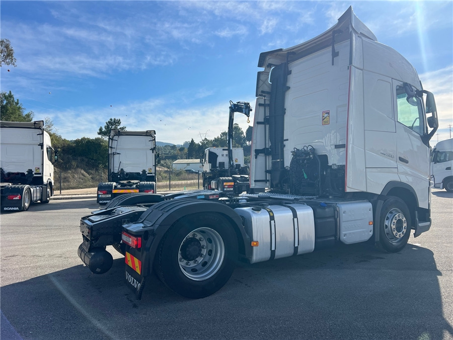 Volvo FH500 / RETARDER / IPARKCOOL - شاحنة جرار: صور 4 Volvo FH500 / RETARDER / IPARKCOOL - شاحنة جرار: صور 4