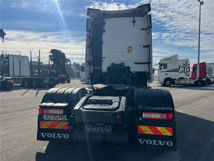 Volvo FH500 / RETARDER / IPARKCOOL - شاحنة جرار: صور 5 Volvo FH500 / RETARDER / IPARKCOOL - شاحنة جرار: صور 5