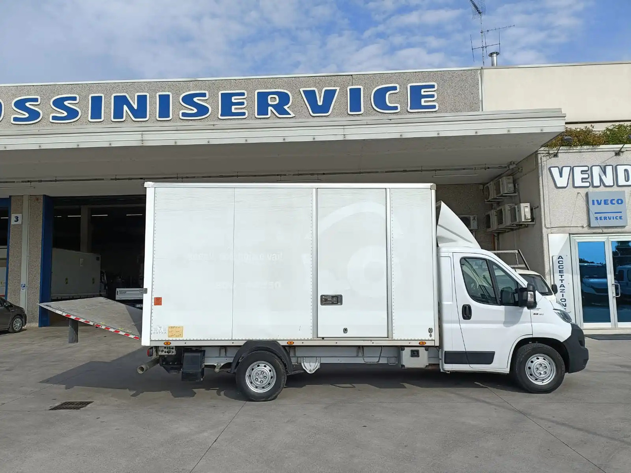 FIAT DUCATO MAXI - الشاحنات الصغيرة صندوق مغلق: صور 5 FIAT DUCATO MAXI - الشاحنات الصغيرة صندوق مغلق: صور 5