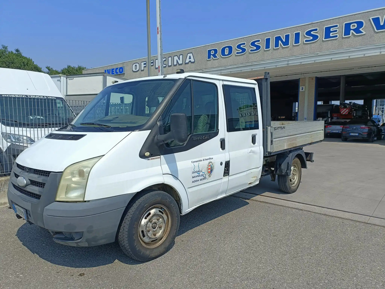 FORD TRANSIT DOPPIA CABINA - الشاحنات الصغيرة المسطحة: صور 1 FORD TRANSIT DOPPIA CABINA - الشاحنات الصغيرة المسطحة: صور 1