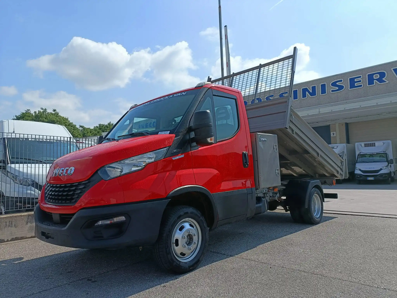 IVECO DAILY 35C12 RIBALTABILE - قلاب صغير: صور 3 IVECO DAILY 35C12 RIBALTABILE - قلاب صغير: صور 3