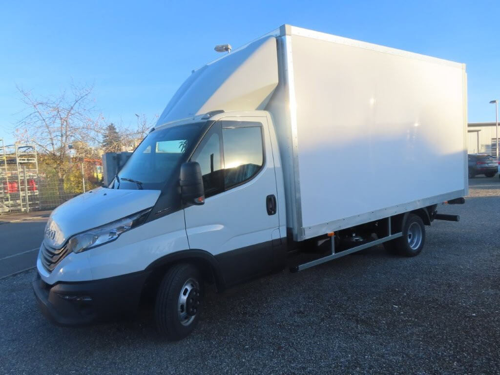 IVECO DAILY 35C16 3000 cc KM 0 - الشاحنات الصغيرة صندوق مغلق: صور 1 IVECO DAILY 35C16 3000 cc KM 0 - الشاحنات الصغيرة صندوق مغلق: صور 1