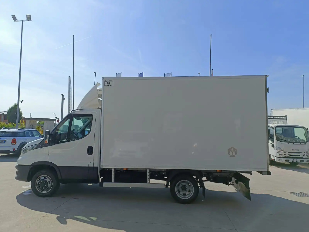 IVECO DAILY 35C18 FRCX 10/2025 - الشاحنات الصغيرة المبردة: صور 5 IVECO DAILY 35C18 FRCX 10/2025 - الشاحنات الصغيرة المبردة: صور 5