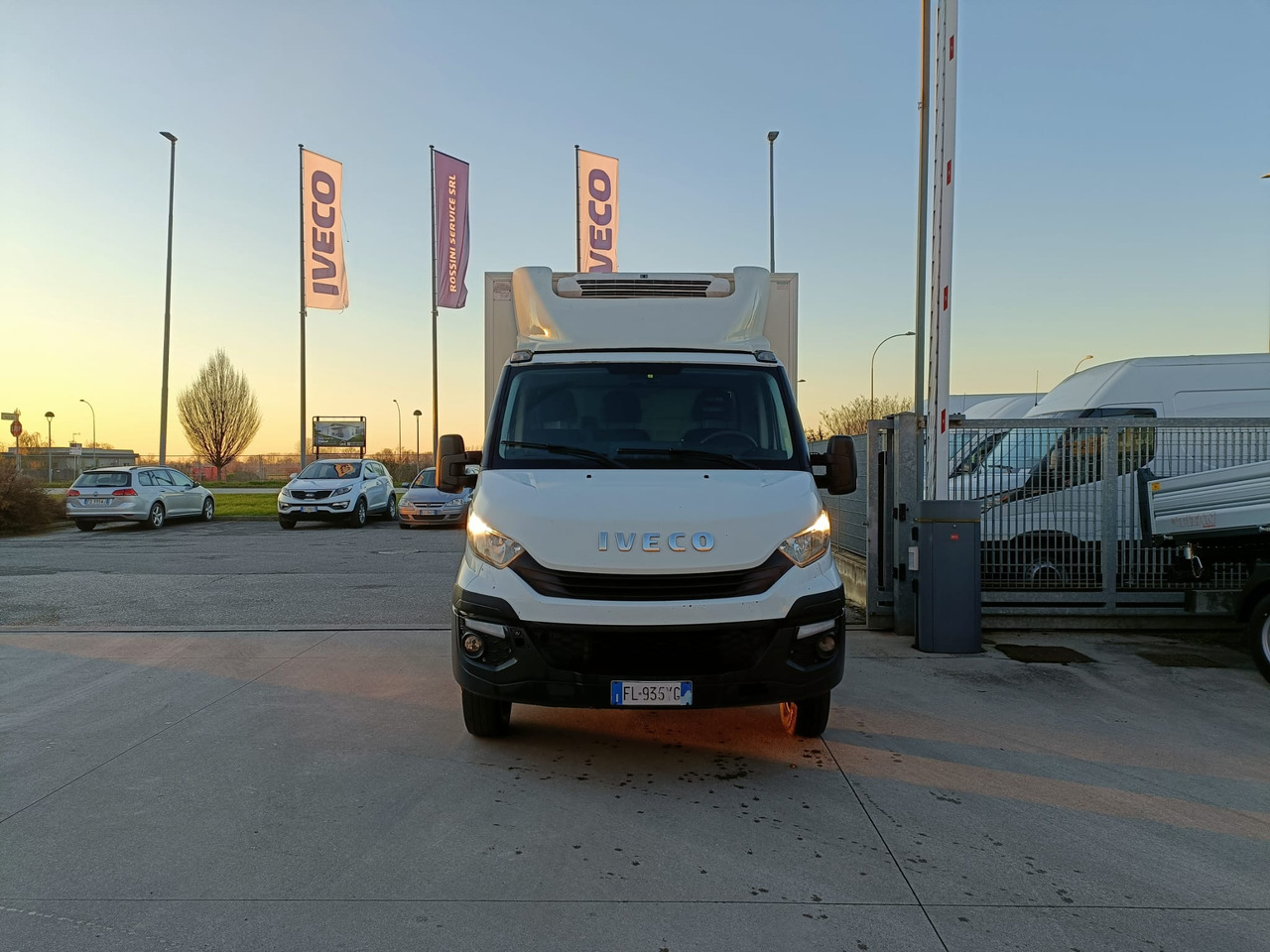IVECO DAILY 35C18 FRIGO FRCX 3.0 - الشاحنات الصغيرة المبردة: صور 2 IVECO DAILY 35C18 FRIGO FRCX 3.0 - الشاحنات الصغيرة المبردة: صور 2