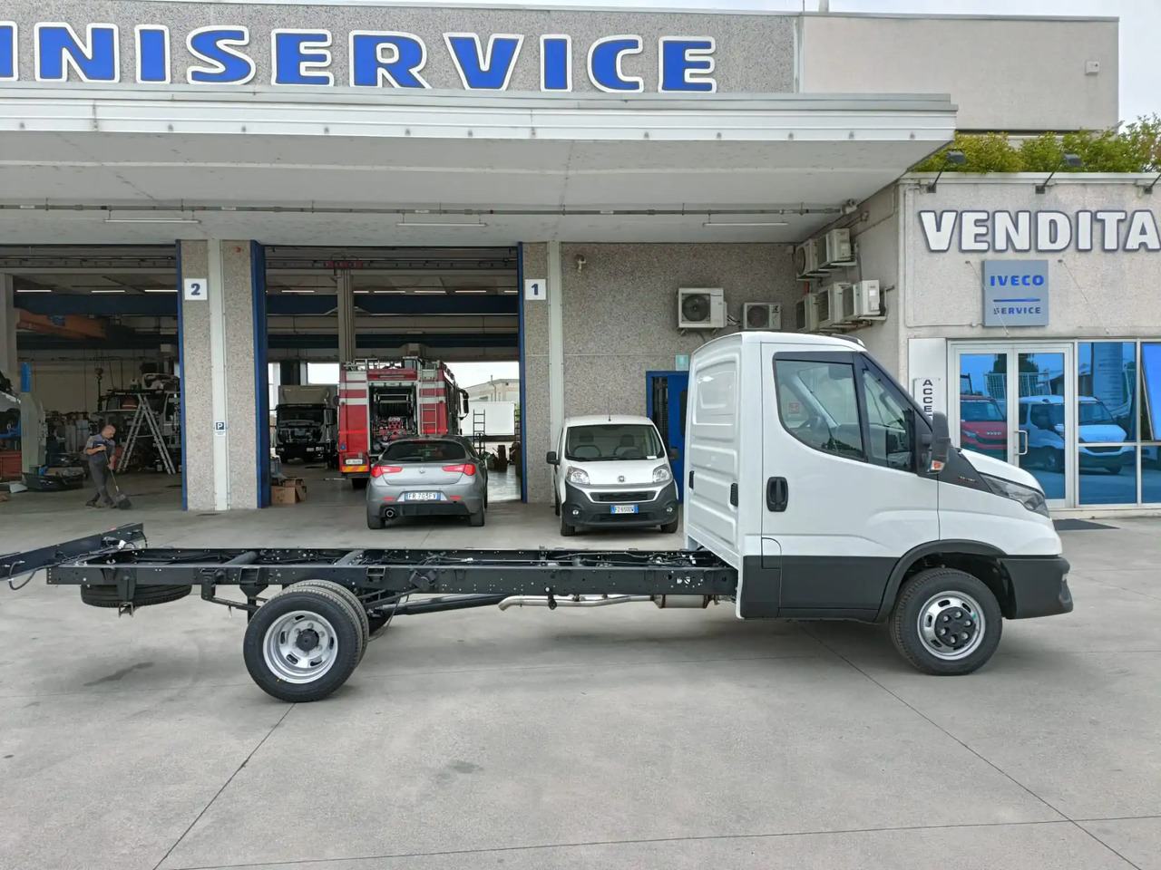 IVECO DAILY 35C18 MOD. 2025 A TELAIO NUOVO - الشاحنات الصغيرة: صور 4 IVECO DAILY 35C18 MOD. 2025 A TELAIO NUOVO - الشاحنات الصغيرة: صور 4