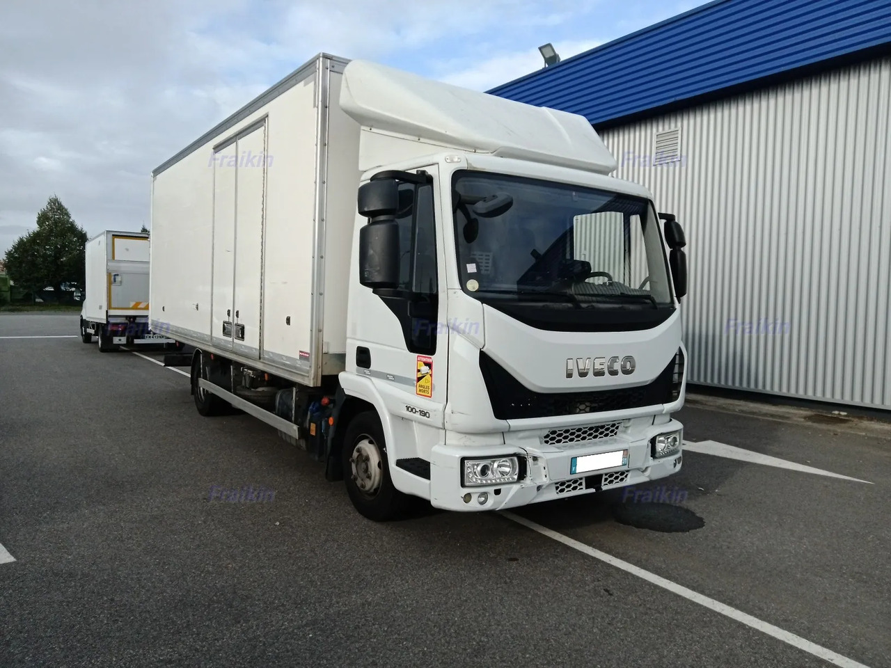 IVECO EUROCARGO 100E19P - بصندوق مغلق شاحنة: صور 1 IVECO EUROCARGO 100E19P - بصندوق مغلق شاحنة: صور 1