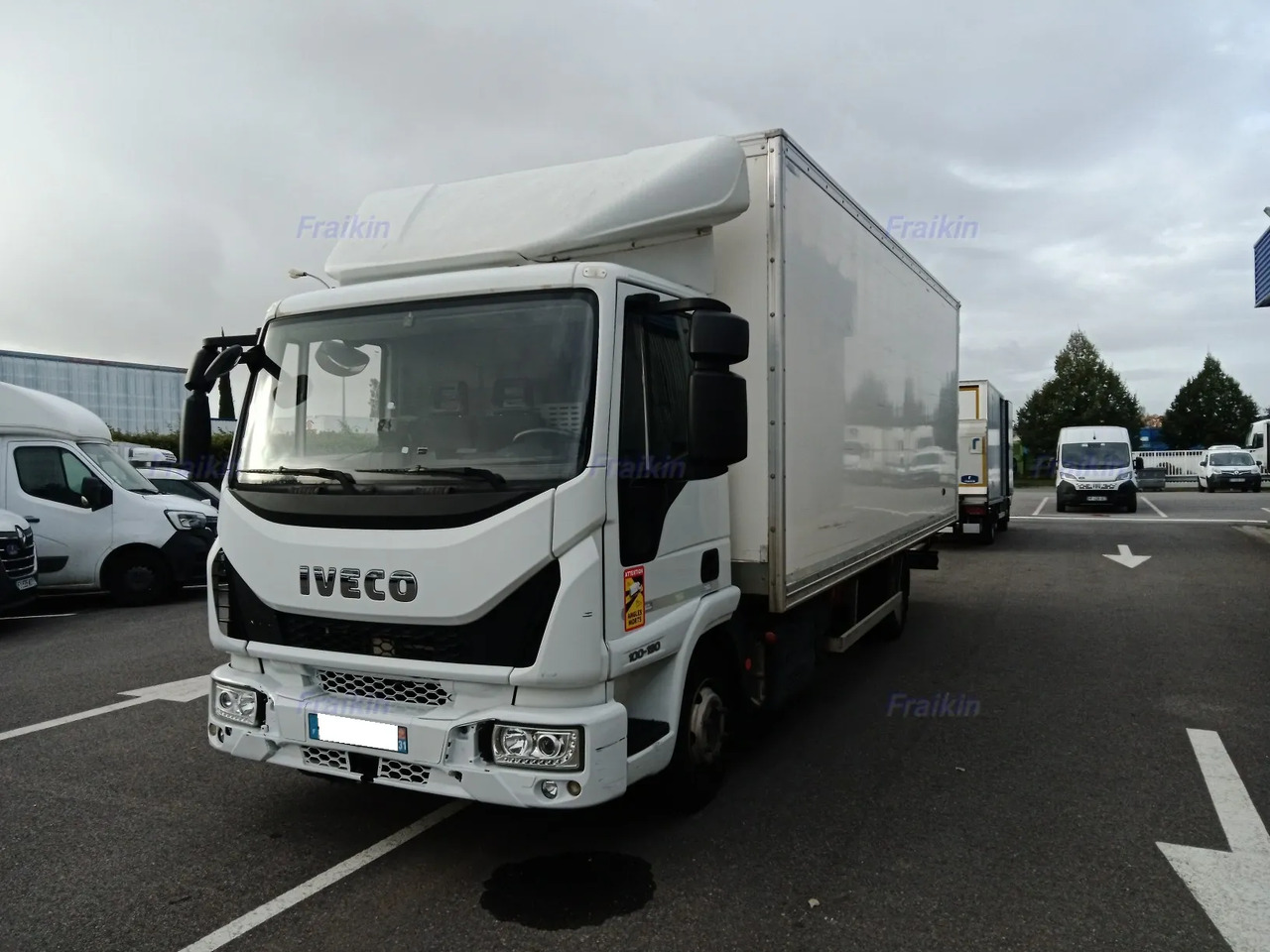 IVECO EUROCARGO 100E19P - بصندوق مغلق شاحنة: صور 2 IVECO EUROCARGO 100E19P - بصندوق مغلق شاحنة: صور 2