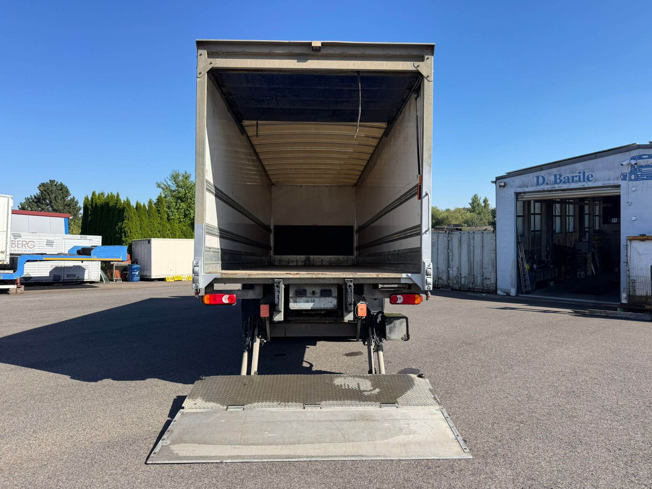 IVECO EUROCARGO 160E25P - بصندوق مغلق شاحنة: صور 2 IVECO EUROCARGO 160E25P - بصندوق مغلق شاحنة: صور 2