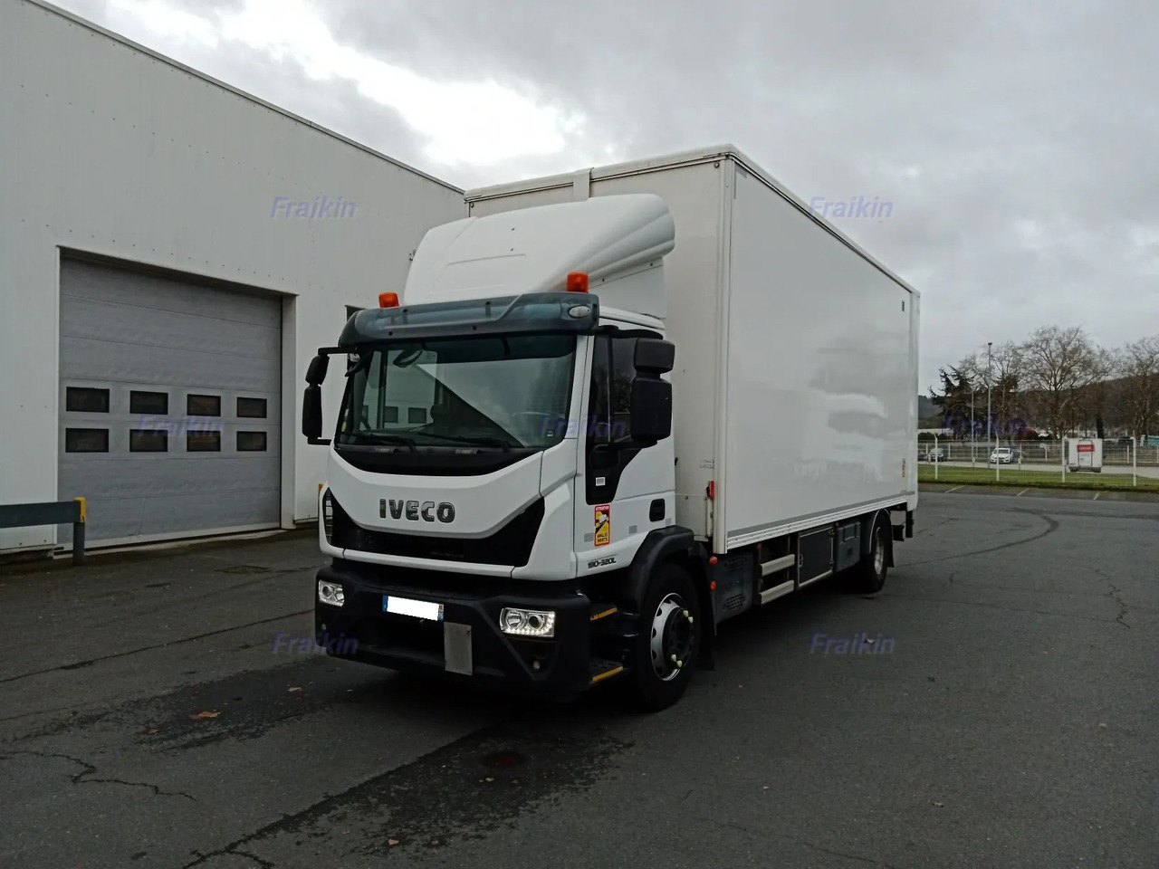 IVECO EUROCARGO 180EL32P EURO 6 - بصندوق مغلق شاحنة: صور 1 IVECO EUROCARGO 180EL32P EURO 6 - بصندوق مغلق شاحنة: صور 1