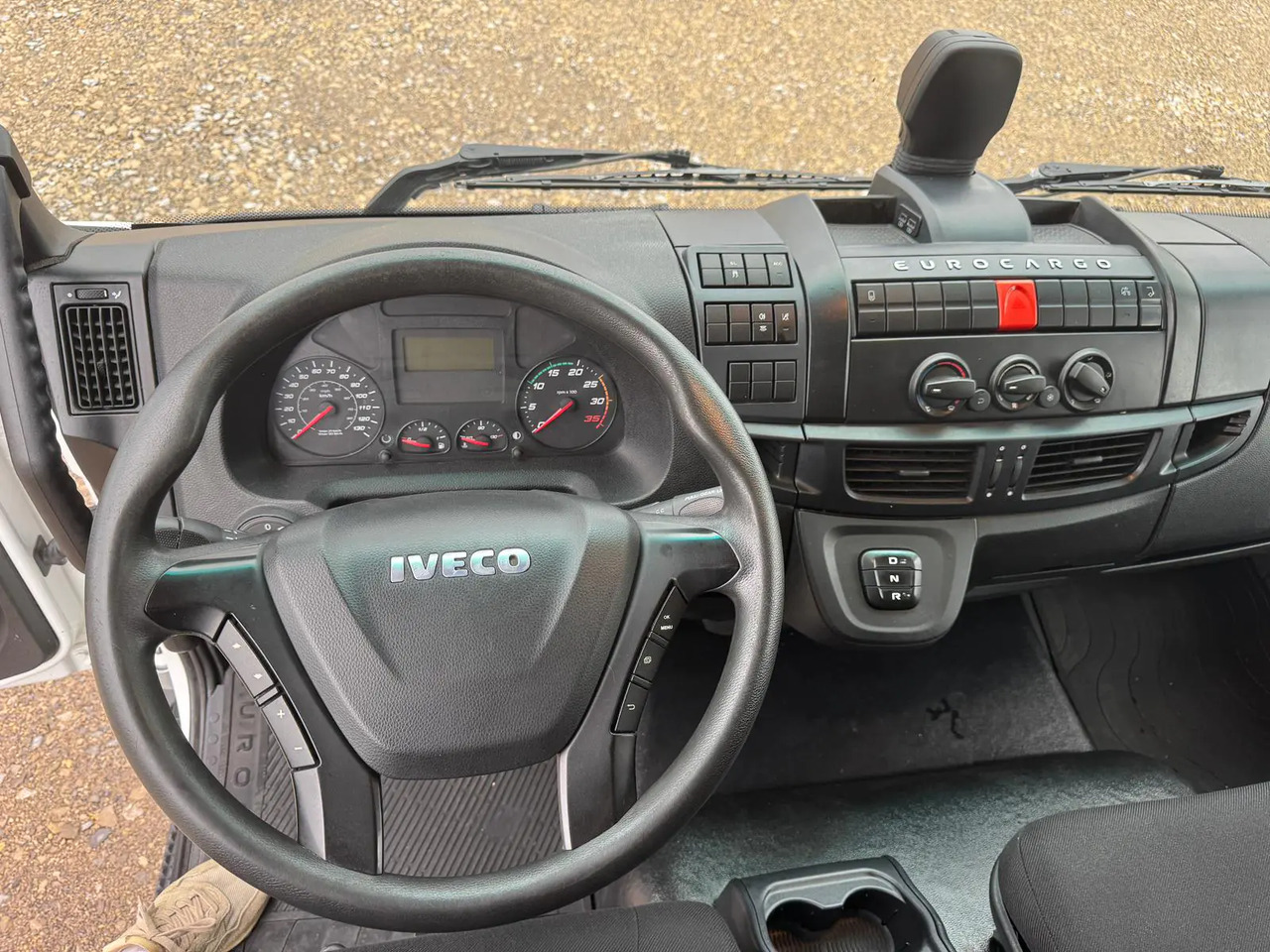 IVECO EUROCARGO 75E19P - الشاسيه شاحنة: صور 3 IVECO EUROCARGO 75E19P - الشاسيه شاحنة: صور 3
