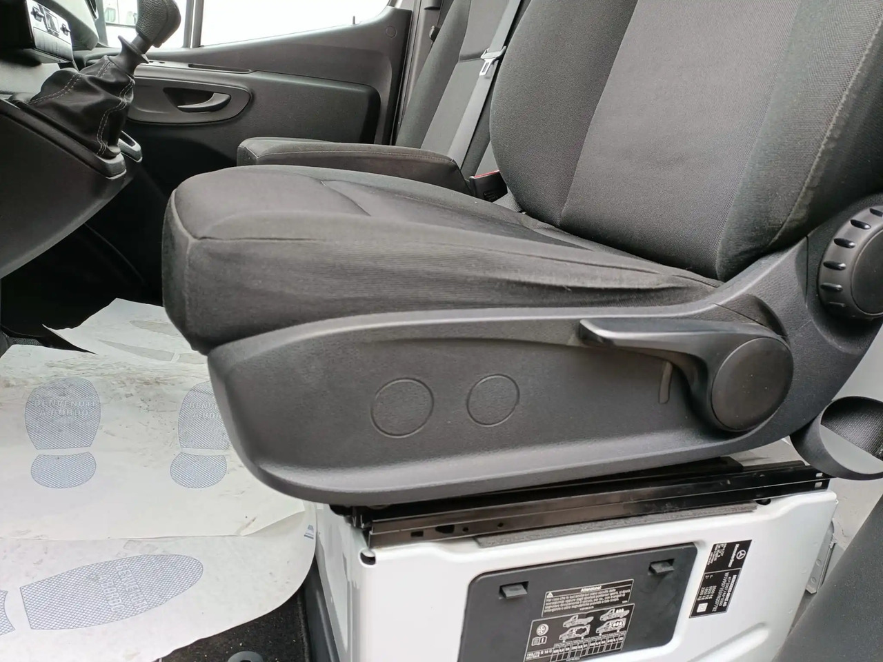 تأجير  MERCEDES BENZ SPRINTER 415 150 CV MERCEDES BENZ SPRINTER 415 150 CV: صور 11