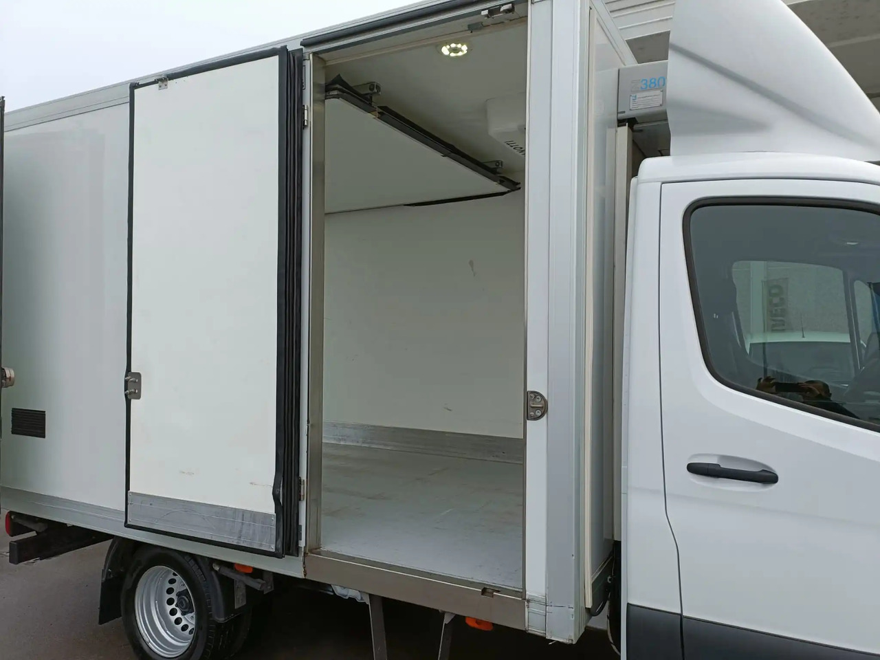 تأجير  MERCEDES BENZ SPRINTER 415 150 CV MERCEDES BENZ SPRINTER 415 150 CV: صور 7