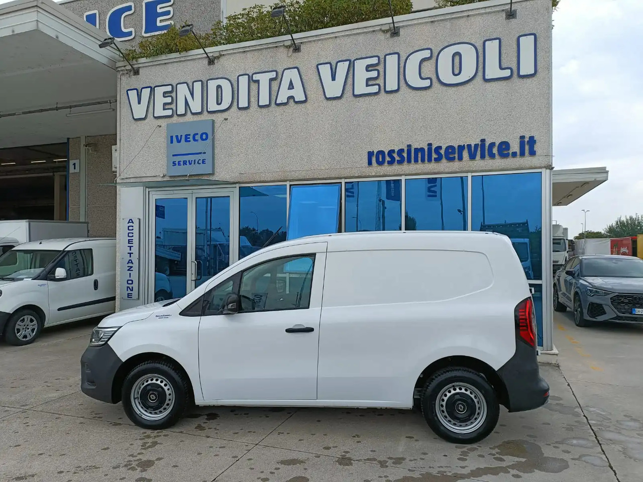 RENAULT KANGOO EV45 – 100% ELETTRICO - فان, فان كهربائية: صور 4 RENAULT KANGOO EV45 – 100% ELETTRICO - فان, فان كهربائية: صور 4