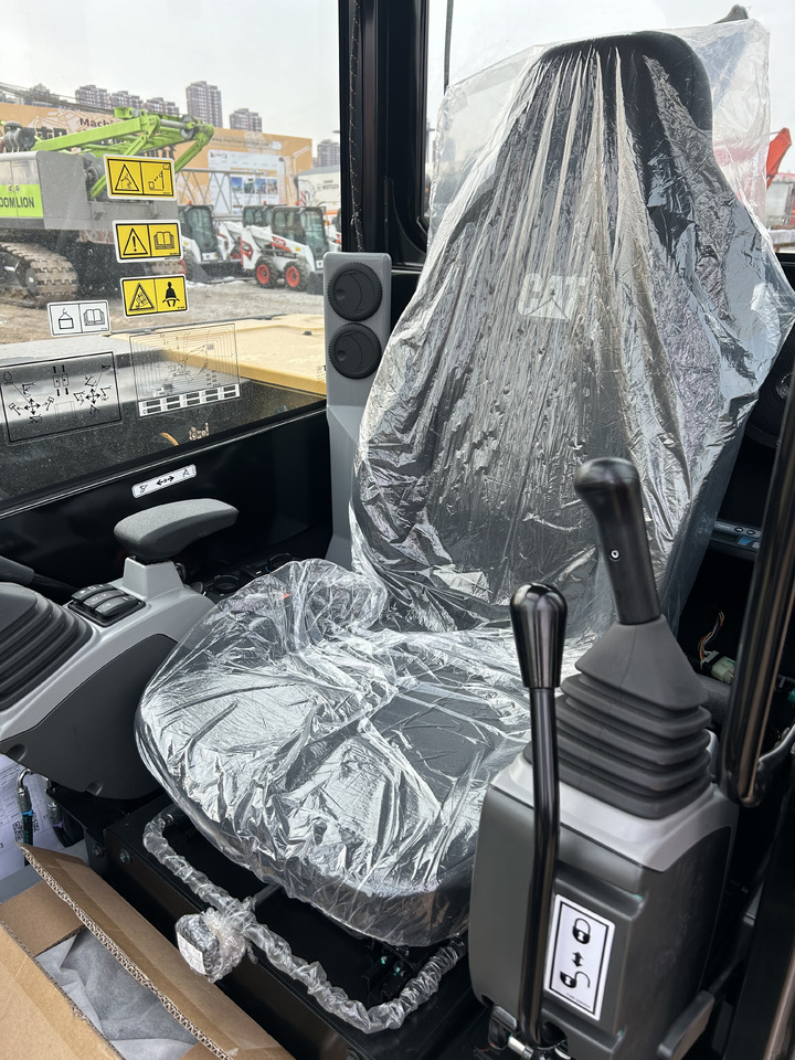 CATERPILLAR 305.5GC - حفارات زحافة: صور 4 CATERPILLAR 305.5GC - حفارات زحافة: صور 4