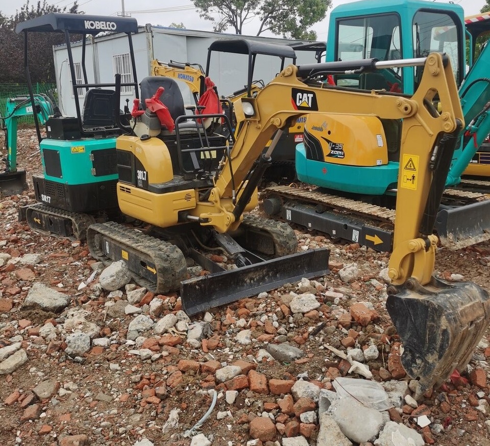 Caterpillar 301.7 - حفارة مصغرة: صور 2 Caterpillar 301.7 - حفارة مصغرة: صور 2