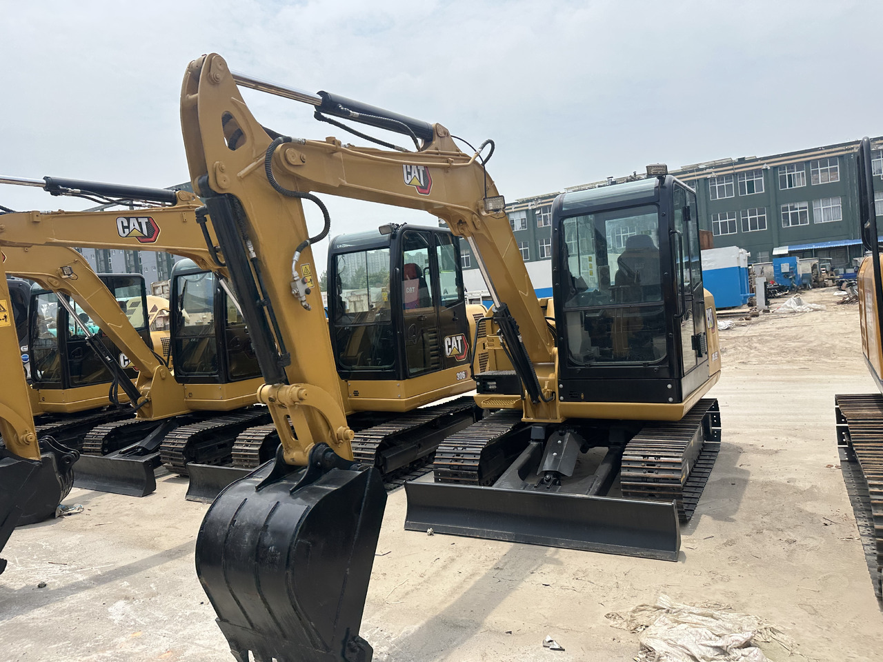 Caterpillar 305.5E - حفارة مصغرة: صور 3 Caterpillar 305.5E - حفارة مصغرة: صور 3