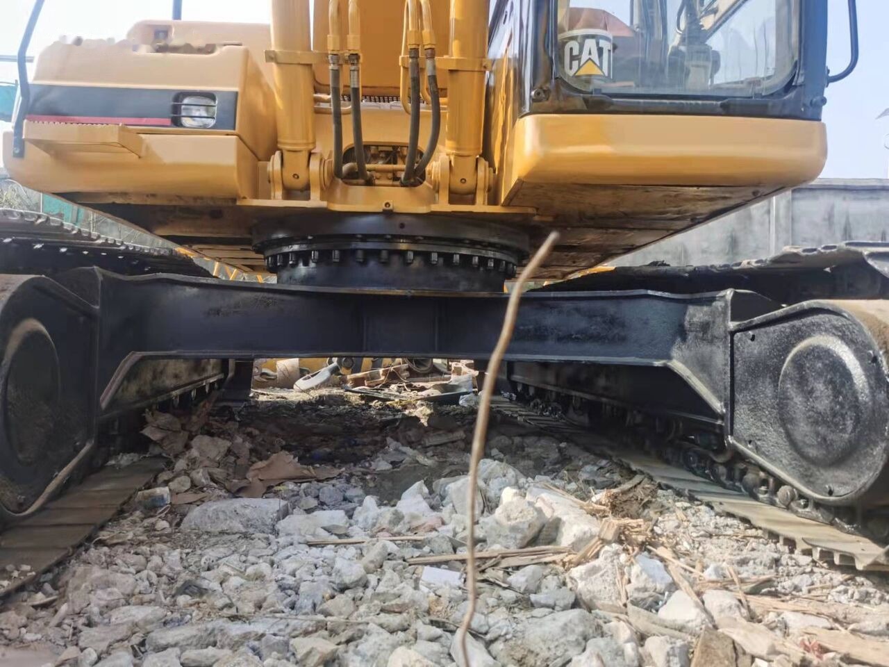 Caterpillar 320B - حفارات زحافة: صور 1 Caterpillar 320B - حفارات زحافة: صور 1