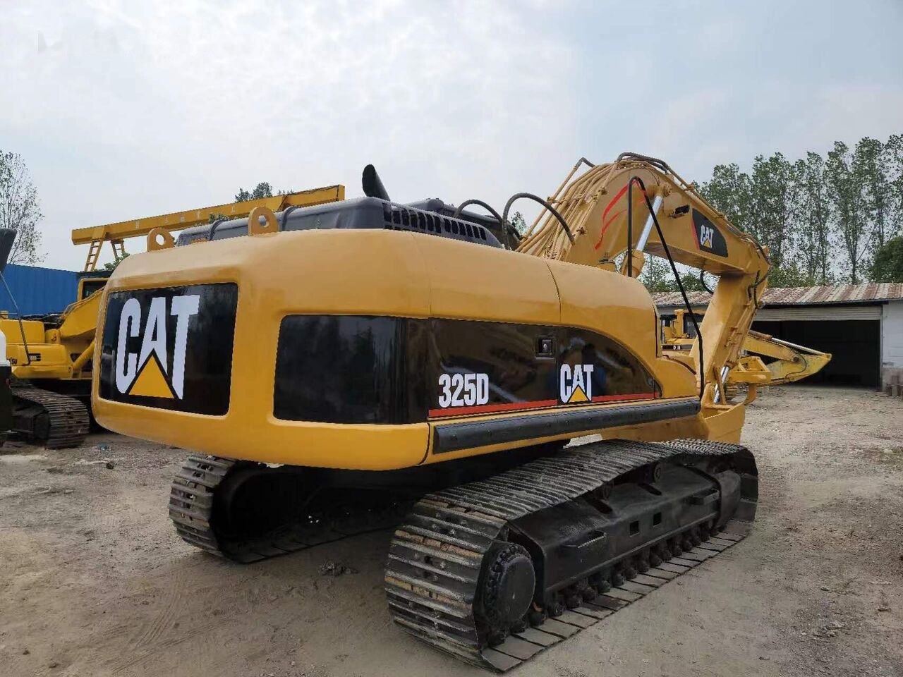 Caterpillar 325D - حفارات زحافة: صور 2 Caterpillar 325D - حفارات زحافة: صور 2