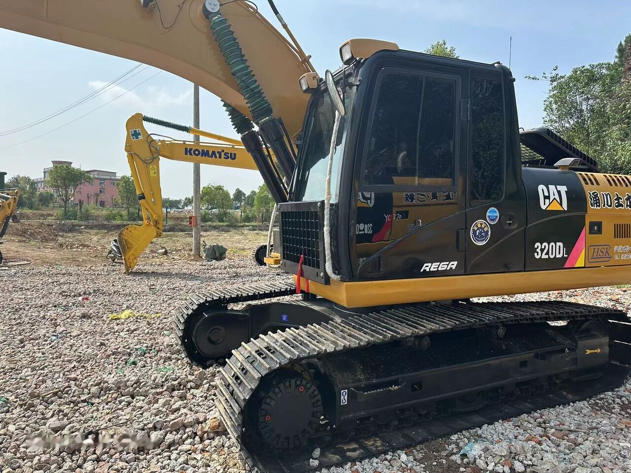 Caterpillar CAT 320D - حفارات زحافة: صور 1 Caterpillar CAT 320D - حفارات زحافة: صور 1