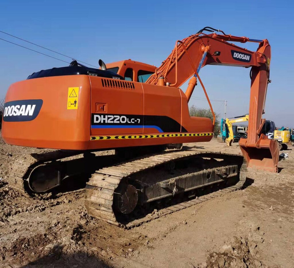Doosan DH220LC-7 - حفارات زحافة: صور 4 Doosan DH220LC-7 - حفارات زحافة: صور 4