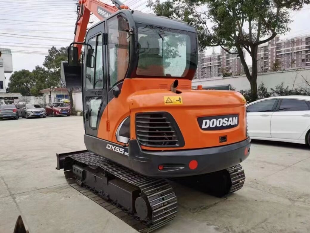 Doosan DX55 - حفارات زحافة: صور 4 Doosan DX55 - حفارات زحافة: صور 4