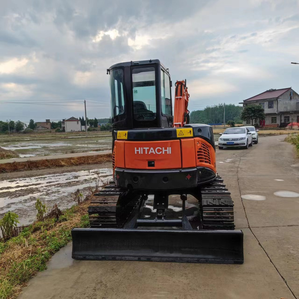 Hitachi ZX50 - حفارة مصغرة: صور 4 Hitachi ZX50 - حفارة مصغرة: صور 4