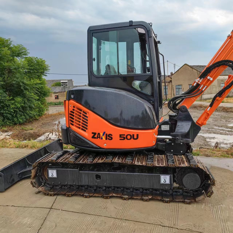 Hitachi ZX50 - حفارة مصغرة: صور 5 Hitachi ZX50 - حفارة مصغرة: صور 5