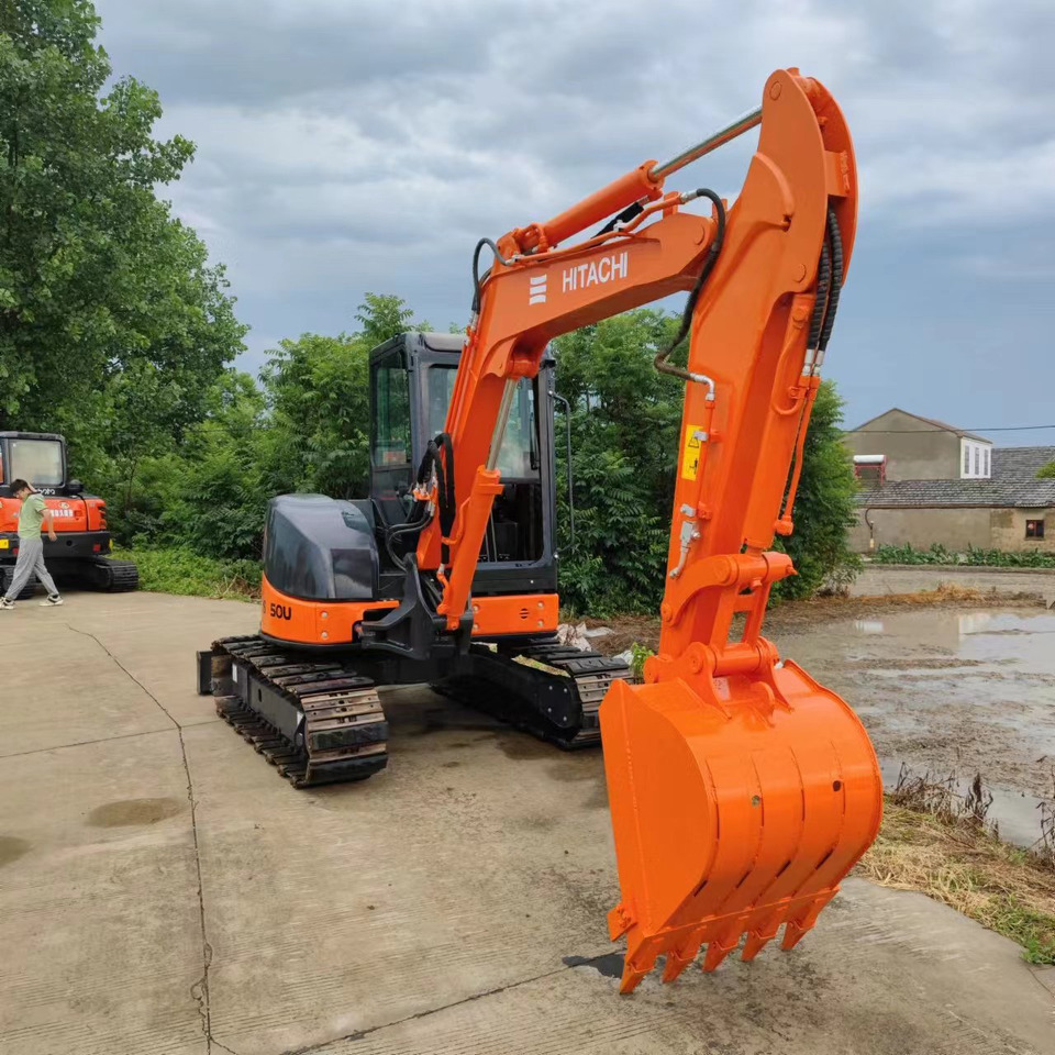 Hitachi ZX50 - حفارة مصغرة: صور 1 Hitachi ZX50 - حفارة مصغرة: صور 1