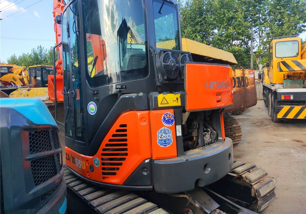 Hitachi ZX55 - حفارة مصغرة: صور 3 Hitachi ZX55 - حفارة مصغرة: صور 3