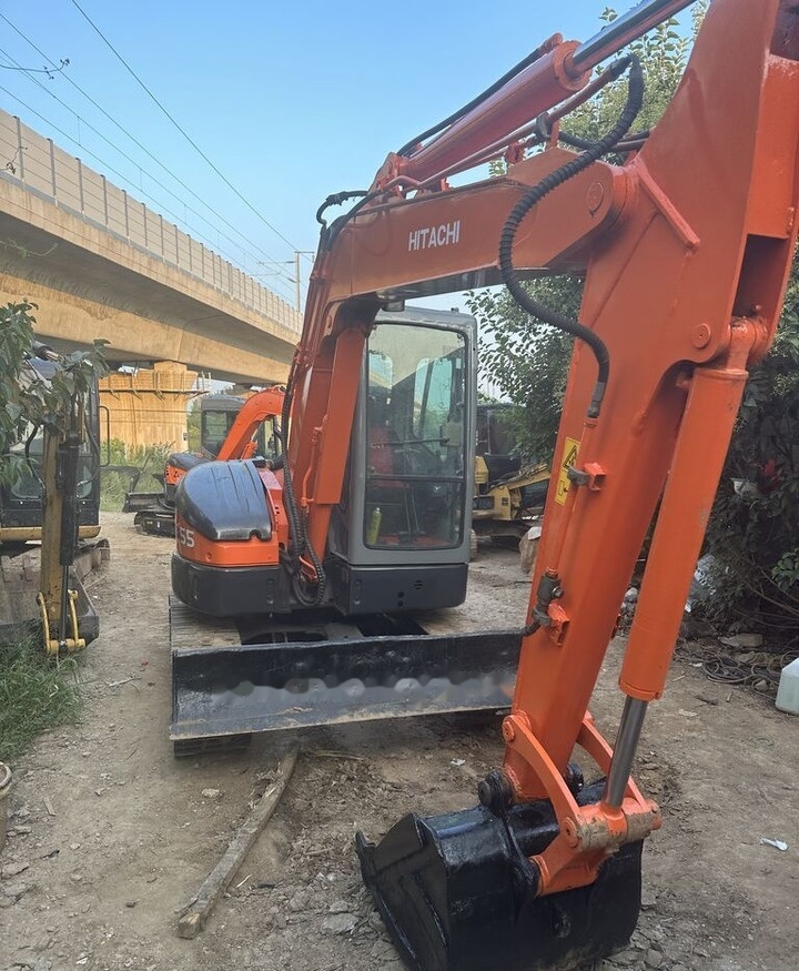 Hitachi ZX55 - حفارة مصغرة: صور 5 Hitachi ZX55 - حفارة مصغرة: صور 5