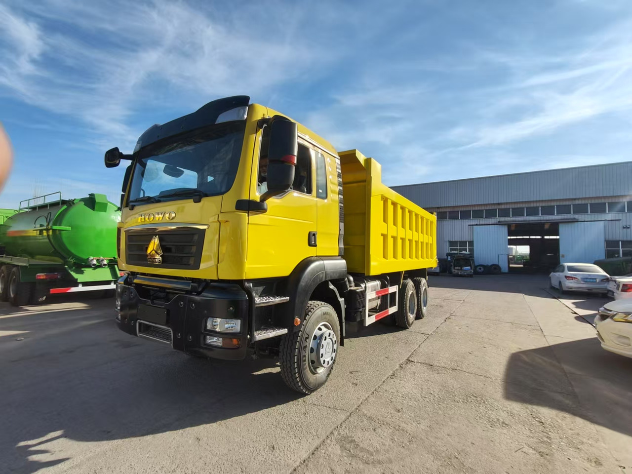 Howo HOWO TX 6X4 Dump Truck - قلابات: صور 1 Howo HOWO TX 6X4 Dump Truck - قلابات: صور 1