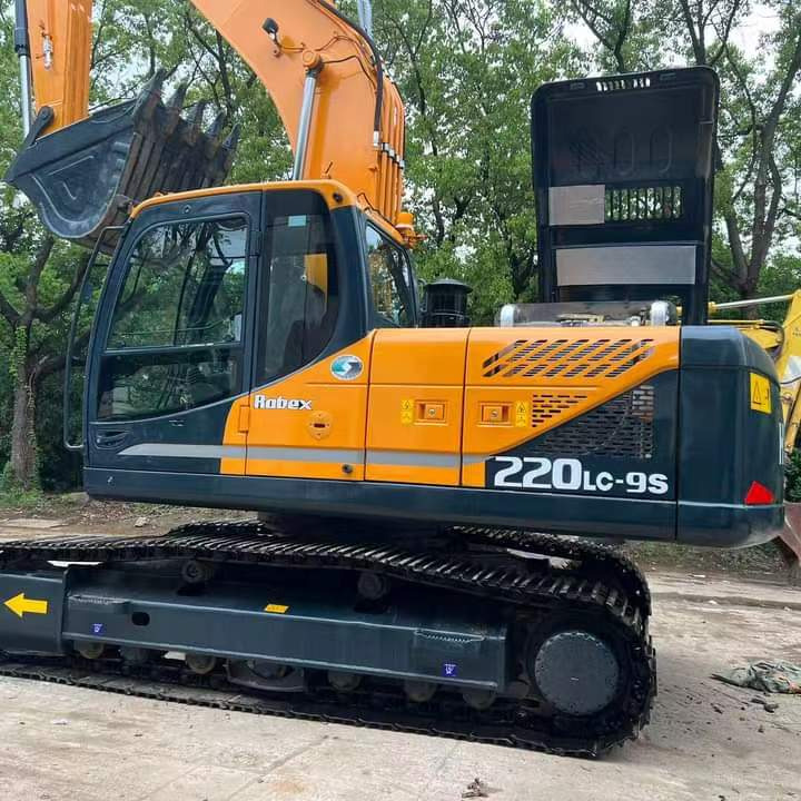Hyundai Robex 220 LC-9S - حفارات زحافة: صور 5 Hyundai Robex 220 LC-9S - حفارات زحافة: صور 5