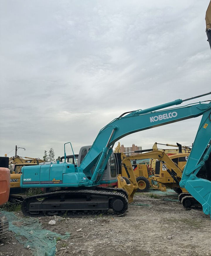 Kobelco SK200 - حفارات زحافة: صور 5 Kobelco SK200 - حفارات زحافة: صور 5