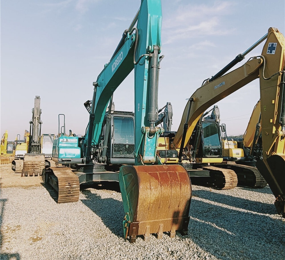 Kobelco SK210 - حفارات زحافة: صور 5 Kobelco SK210 - حفارات زحافة: صور 5