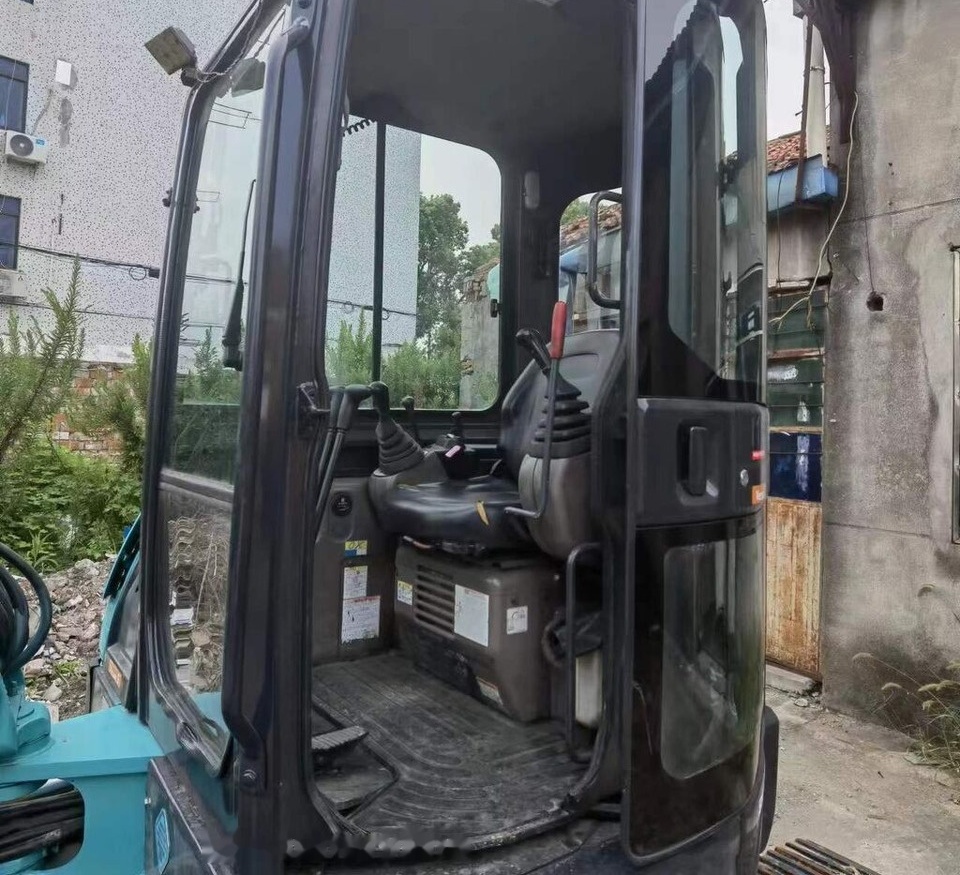 Kobelco SK55 - حفارات زحافة: صور 1 Kobelco SK55 - حفارات زحافة: صور 1