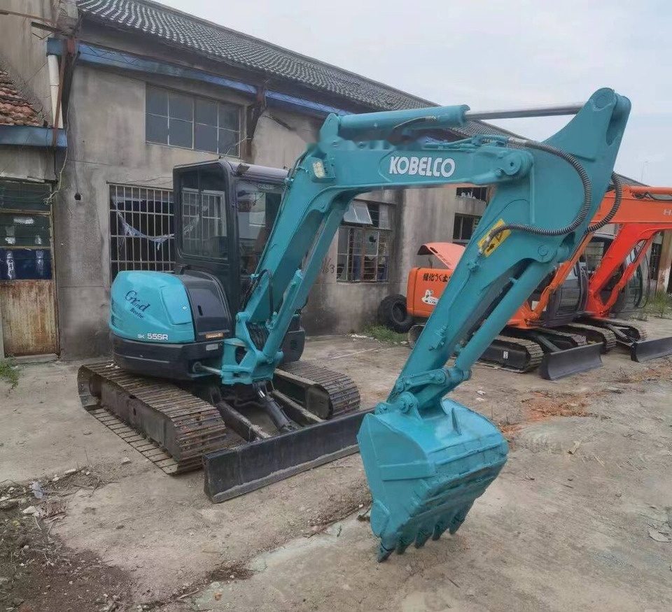 Kobelco SK55 - حفارات زحافة: صور 3 Kobelco SK55 - حفارات زحافة: صور 3